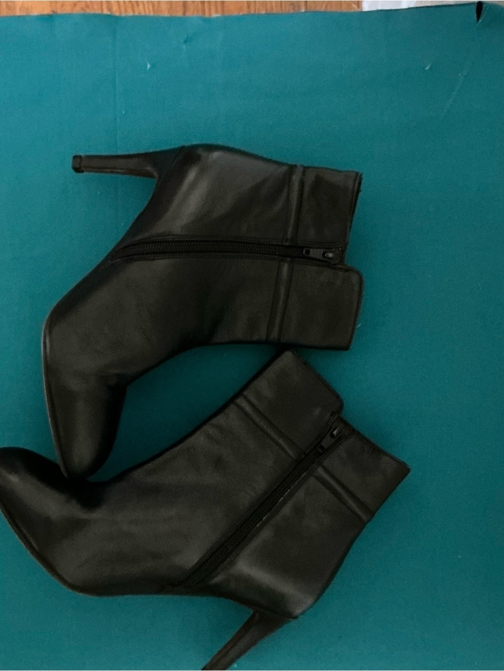Lands END Black Ankle Boots with Slim Heel - Picture 7 of 10